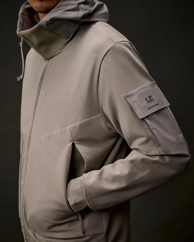Metropolis Series Esnek Polar Karışımlı Kapüşonlu Sweatshirt