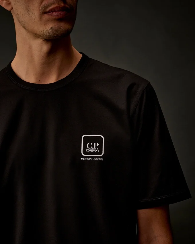 Metropolis Series Merserize Jersey Kısa Kollu Baskılı Rozetli Gömlek