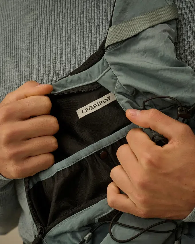 Nylon B Çapraz Askılı Sırt Çantası